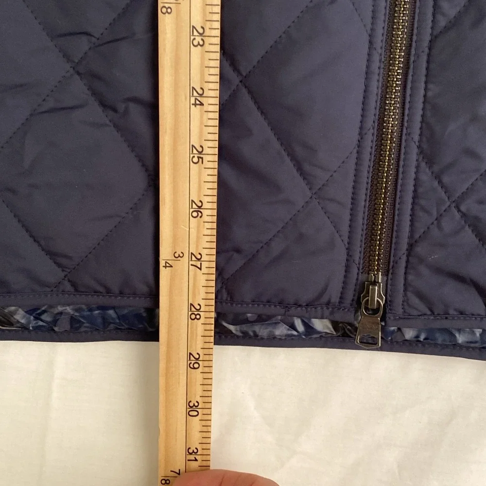 Men's Large Banana Republic Quilted Navy Zip Up‎ Vest With Zippered Pockets.